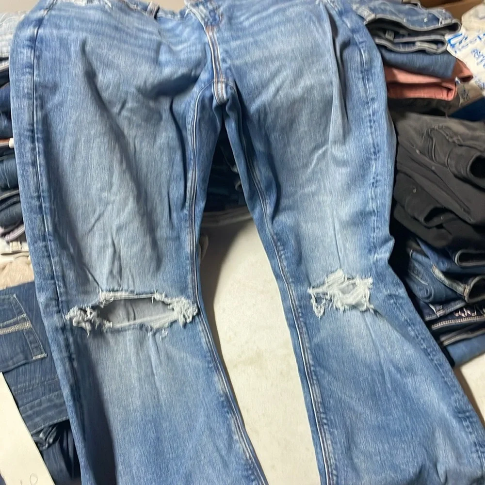 AEO Curvy St. NWOT - Picture 3 of 6